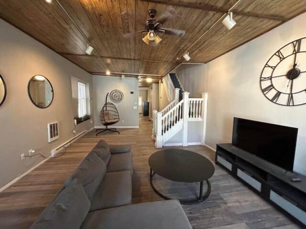 ☆☆ Modern Coed Dorm In Harrisburg ☆☆ Lägenhet Exteriör bild